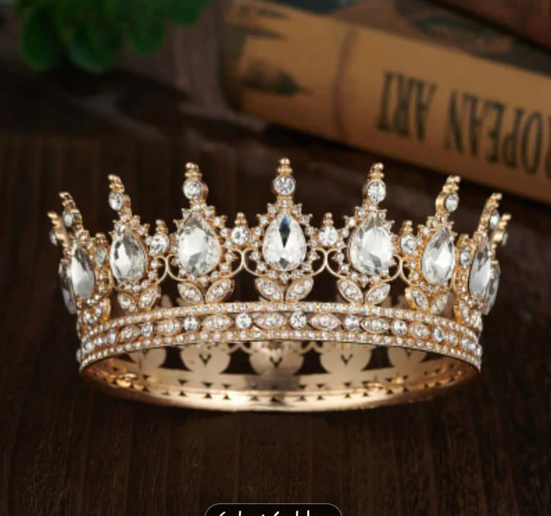 Cake Topper Crown Glittering Princess Crown for royal birthday celebrations and magical moments.